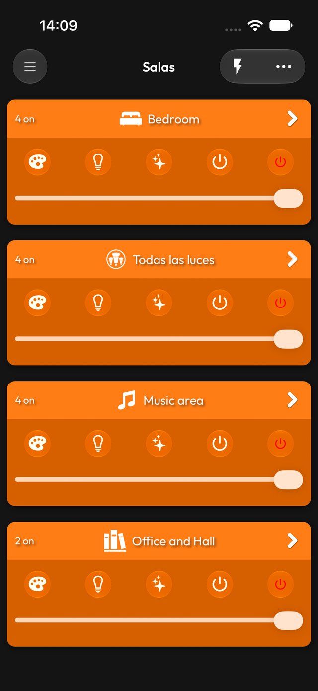 Controles de habitaciones en modo oscuro